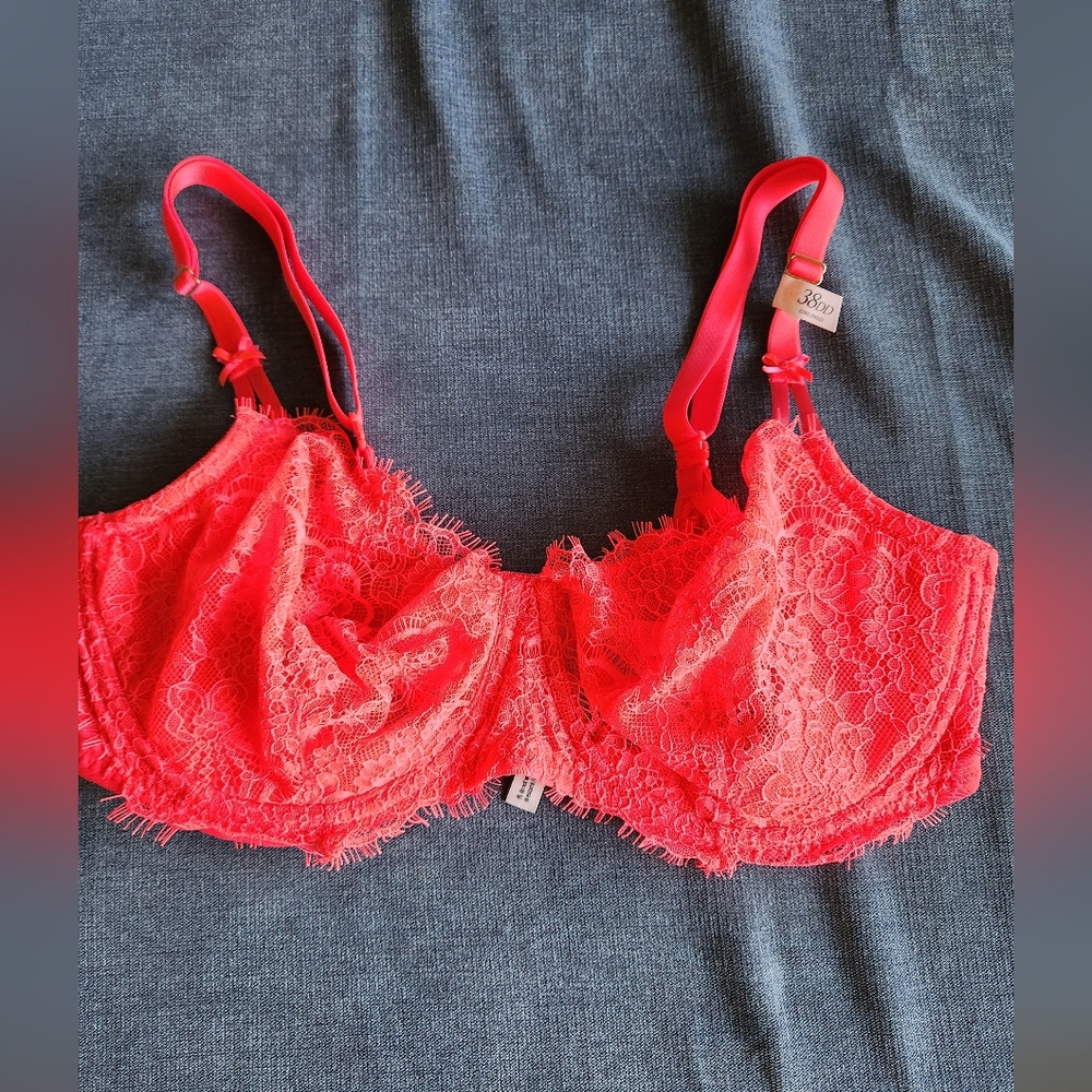 NWT Victoria Secret Wicked Unlined Lace Balconette Bra size 38DD